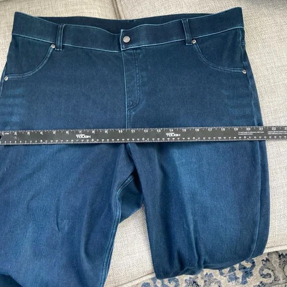 HUE Denim Jeggings - Picture 4 of 5